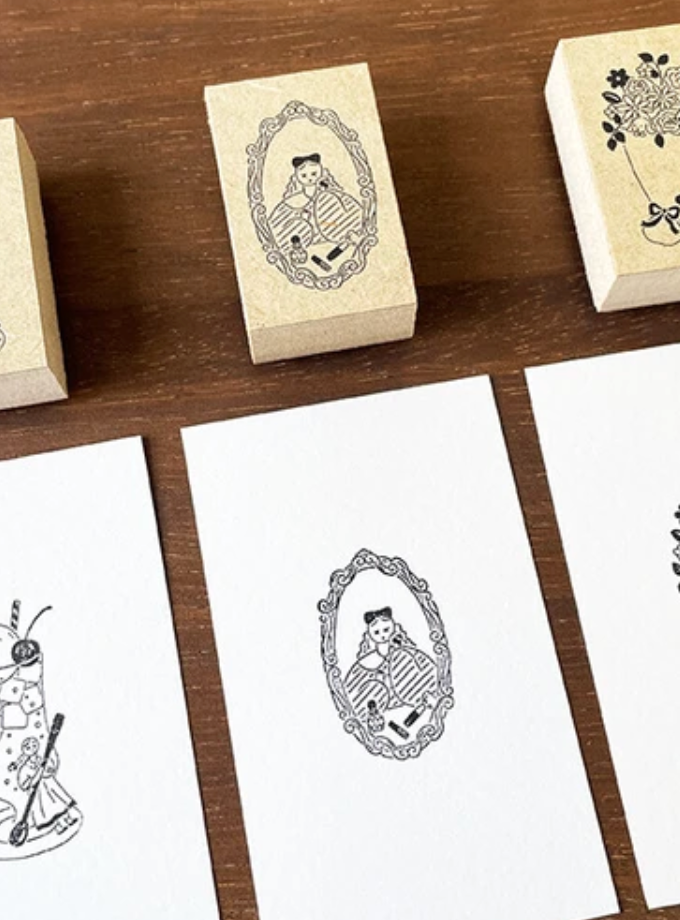 Mari-Chan Makeup Stamp