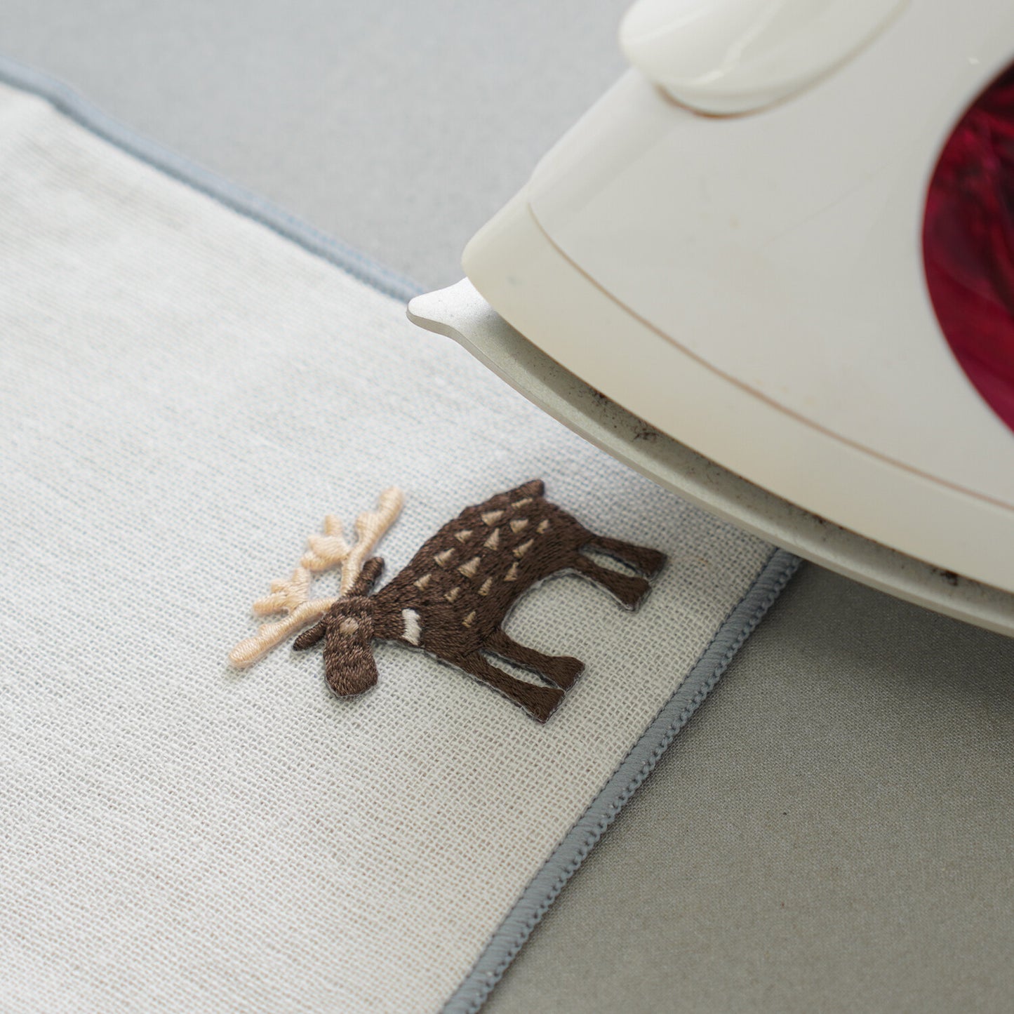 Hirvi Forest Patch Appliques