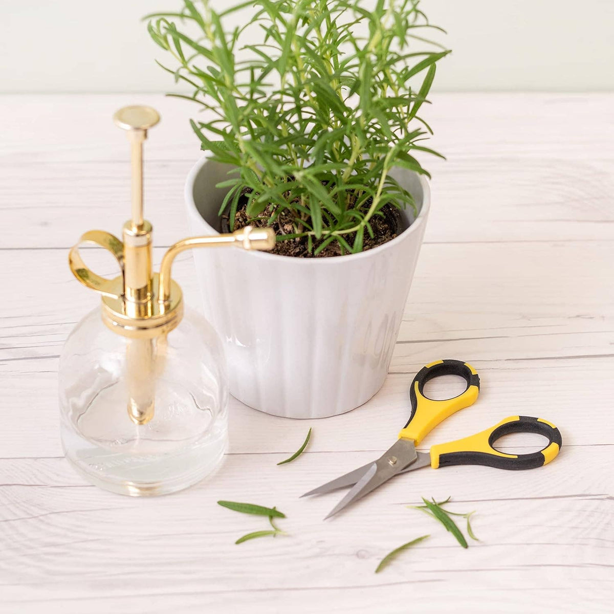 EK Tools Cutter Bee Small Precision Scissors