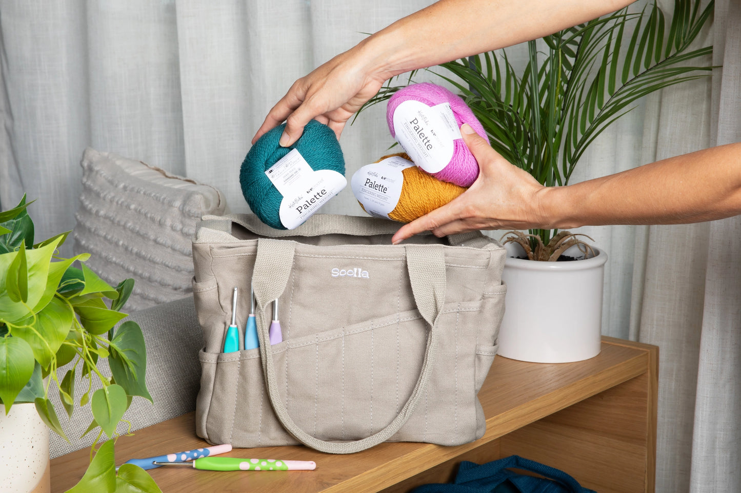 Soolla Studio Artist Bag: Graphite, Pottery Tool Bag