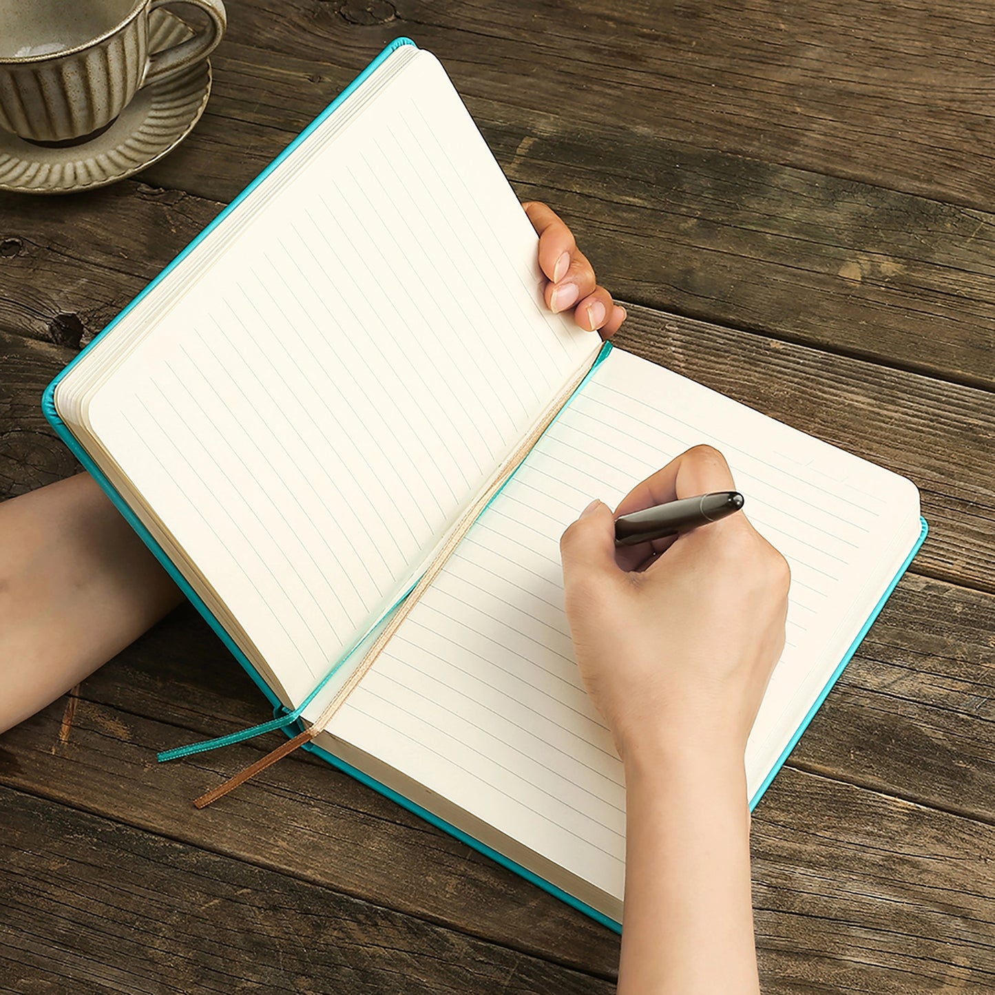 Victoria's Journals Vintage Style Diary Hard Cover (Apricot)