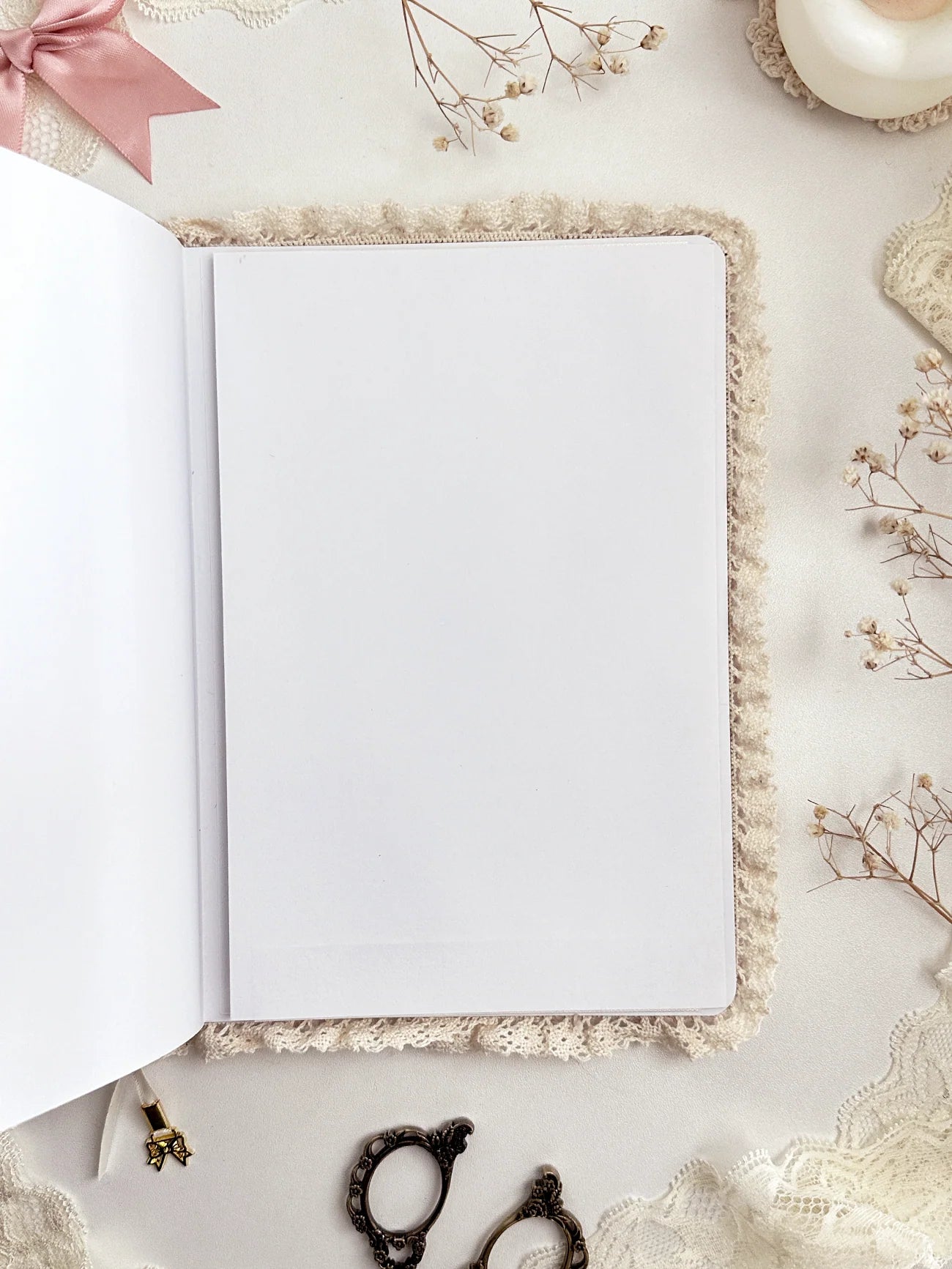 160 gsm | A5 | Bear Notebook (Dotted)